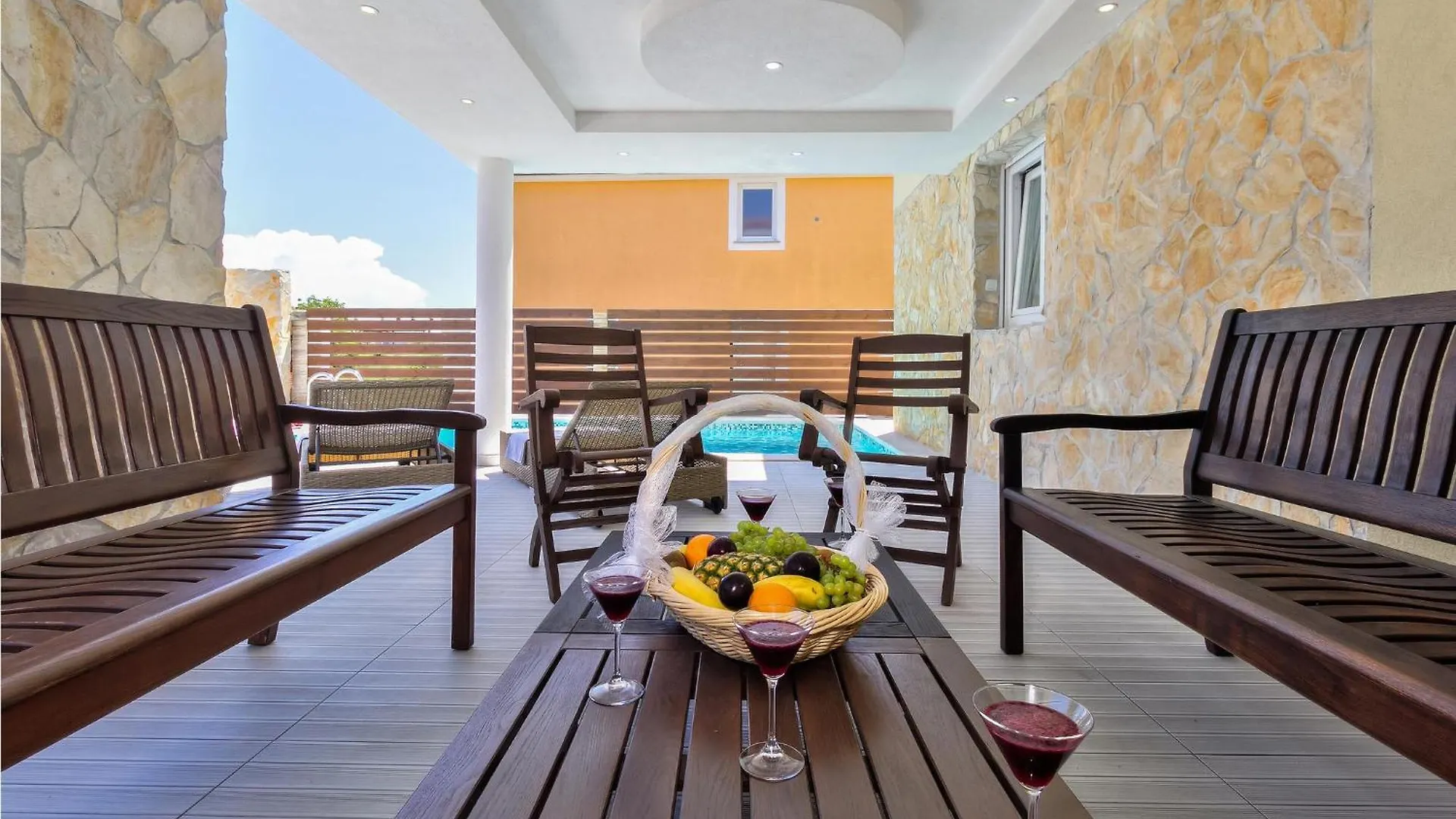 Amazing home in Kastel w/ Outdoor swimming pool, WiFi&4 Bedrooms